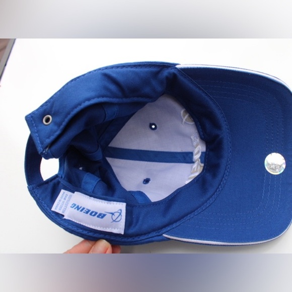 NWOT Boeing hat - Picture 6 of 11